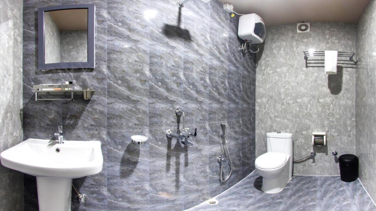 Hotel Bharalu Residency Guváhátí Exteriér fotografie